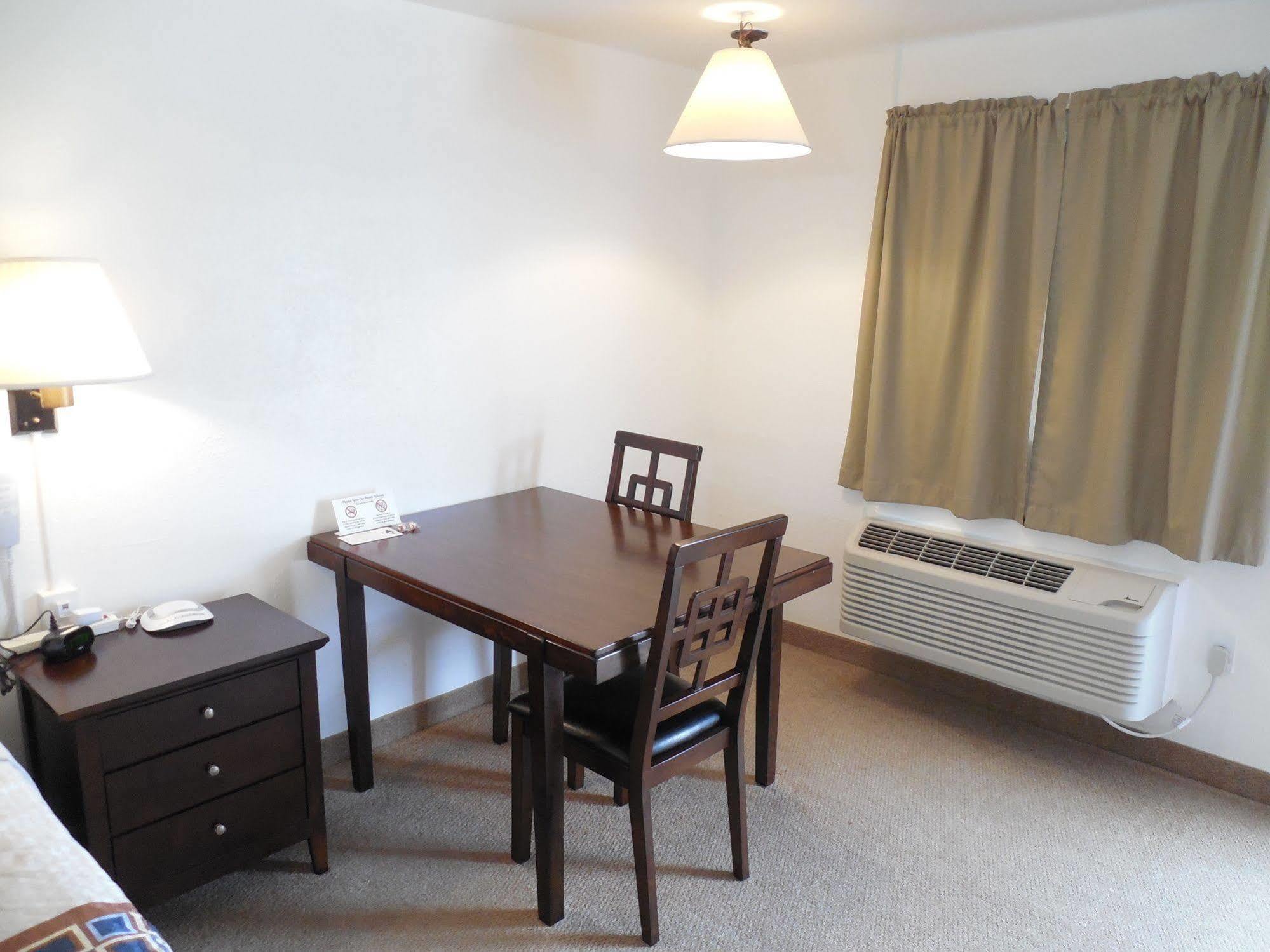 High Hill Motel 70 מראה חיצוני תמונה