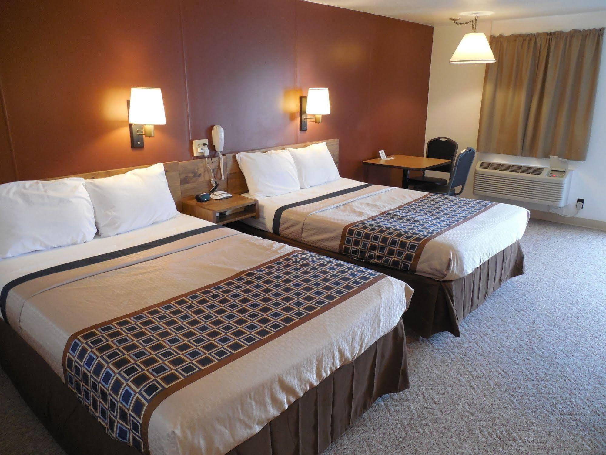 High Hill Motel 70 מראה חיצוני תמונה